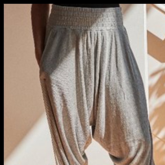 Free People movement Harlem pant drop crotch balloon coastal oversized elastic W - Picture 1 of 9